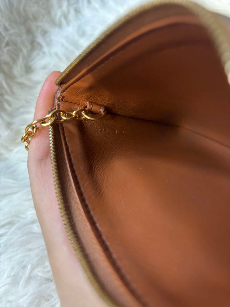 最終値下げ！セリーヌ　CELINE ブラウンレザー ケース ロゴ刺繍