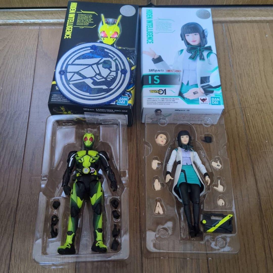 仮面ライダーゼロワンフィギュアーツ&ベルトセット