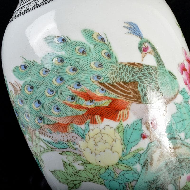 中国　中国景徳鎮製　粉彩　漢詩孔雀牡丹文瓶　V　R4333