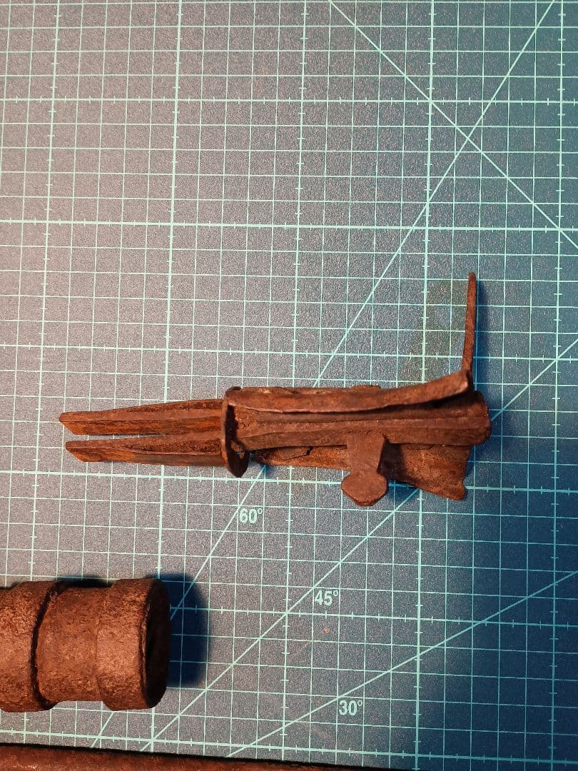 鉄製 海老錠 2枚バネ - 工芸品価格