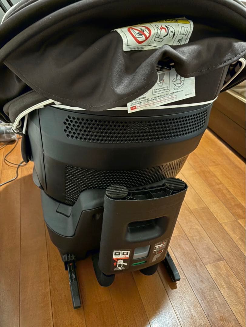 AILEBEBE エールべべ クルット5i グランス ISOFIX 中古品