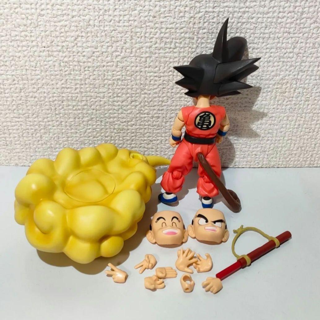 ☆　figuarts　ドラゴンボールフィギュア　孫悟空　少年期　筋斗雲　②　☆