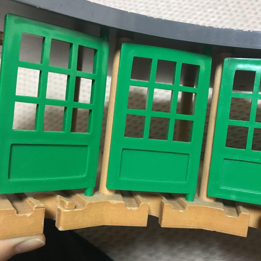 木製レール 機関庫 操車庫 きかんしゃトーマス BRIO ラーニングカーブ
