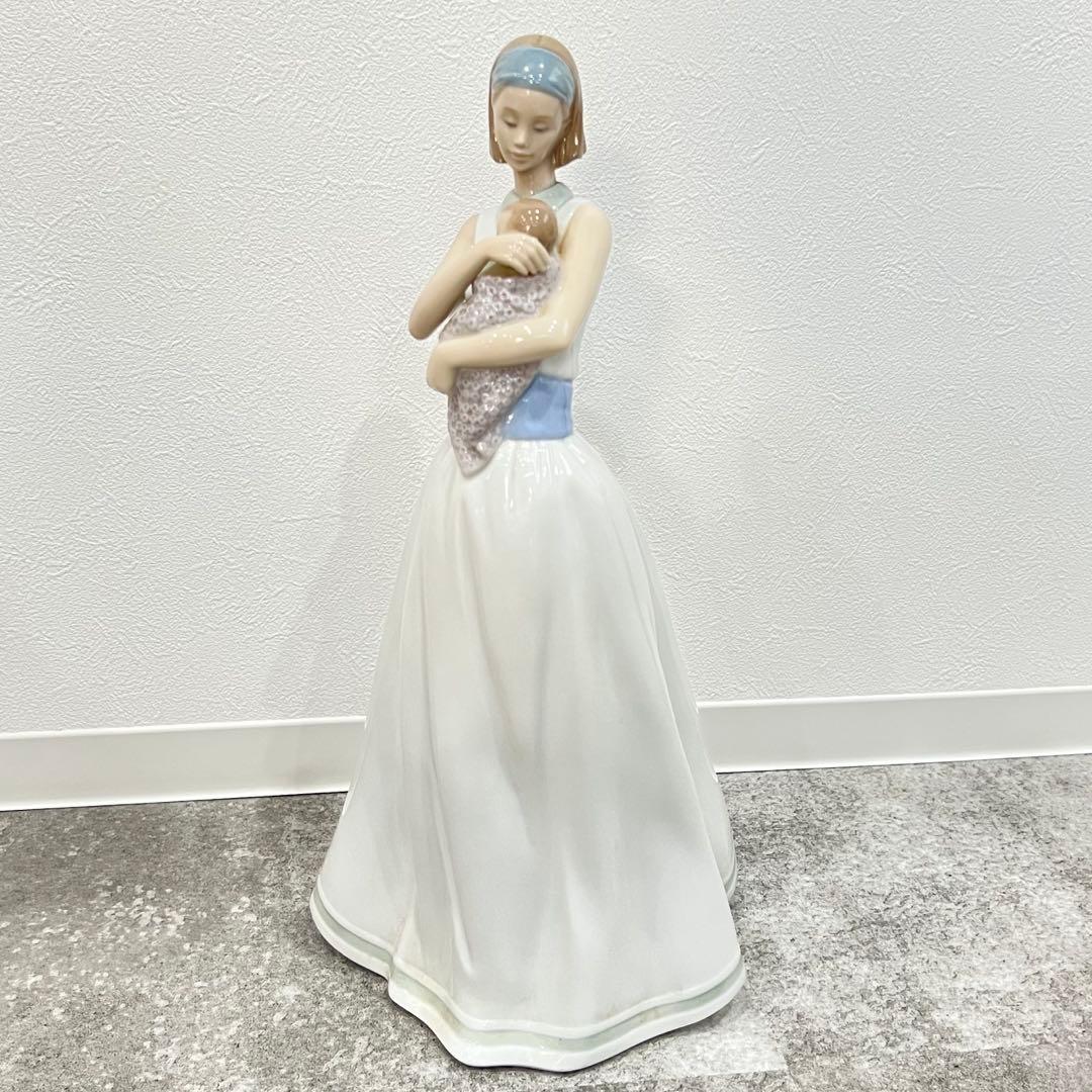 希少 美品 リヤドロ ナオ 置物『大切なベイビー』インテリア 美品