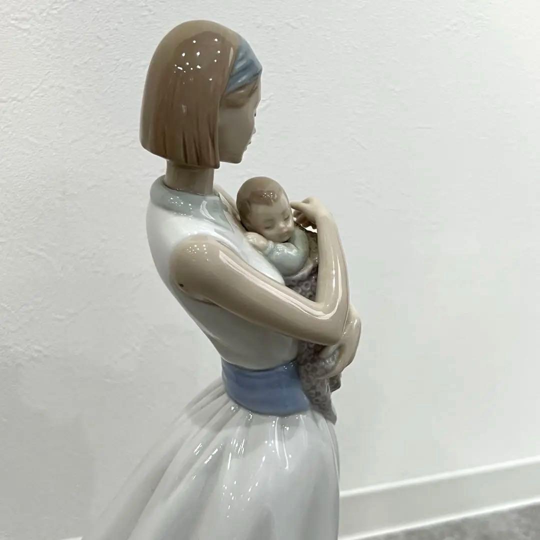 希少 美品 リヤドロ ナオ 置物『大切なベイビー』インテリア 美品