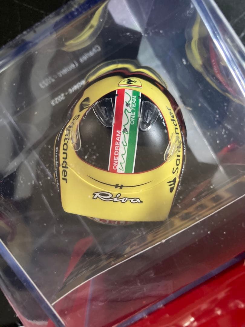 日本未発売　ビッグスケールF1コレクション　ルクレール　ヘルメット　1/5