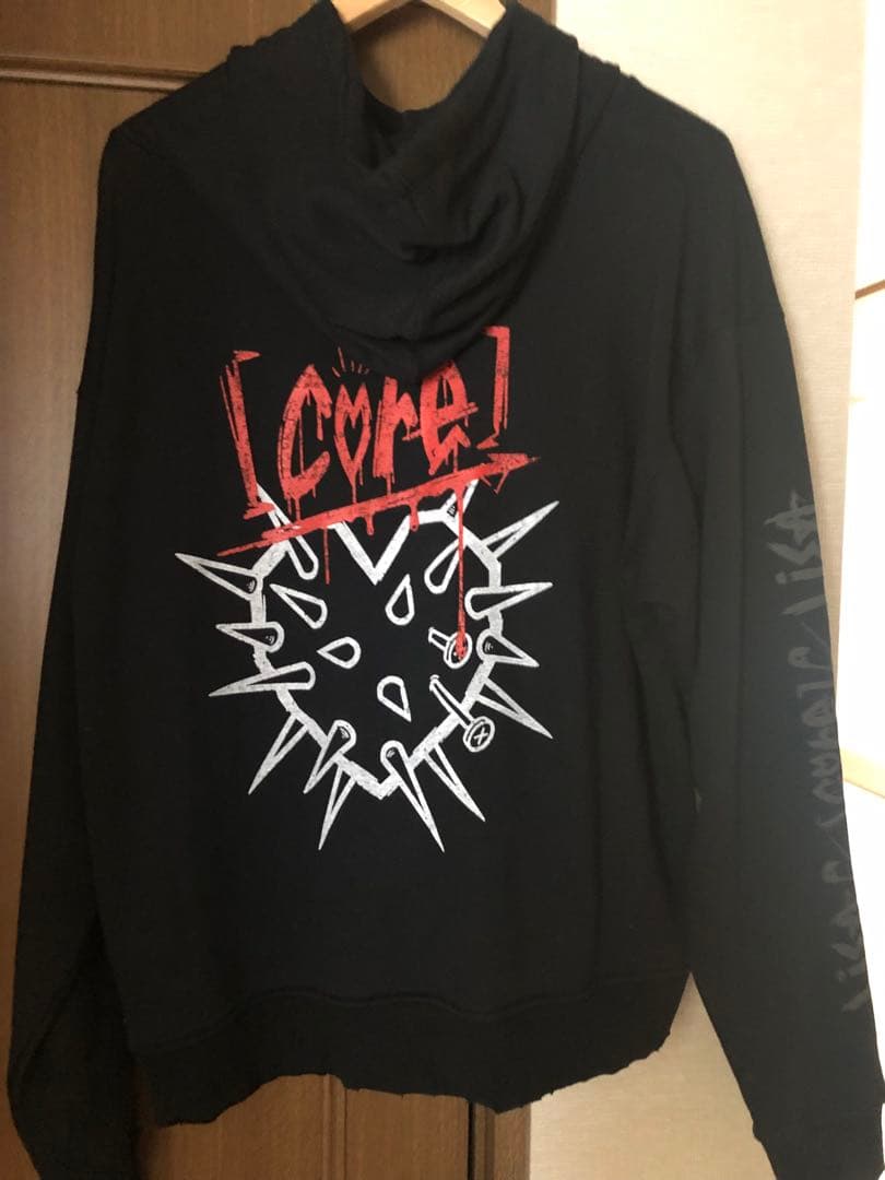 LiSAライブグッズ BIGパーカー core 【Mサイズ】 - ミュージシャン公式