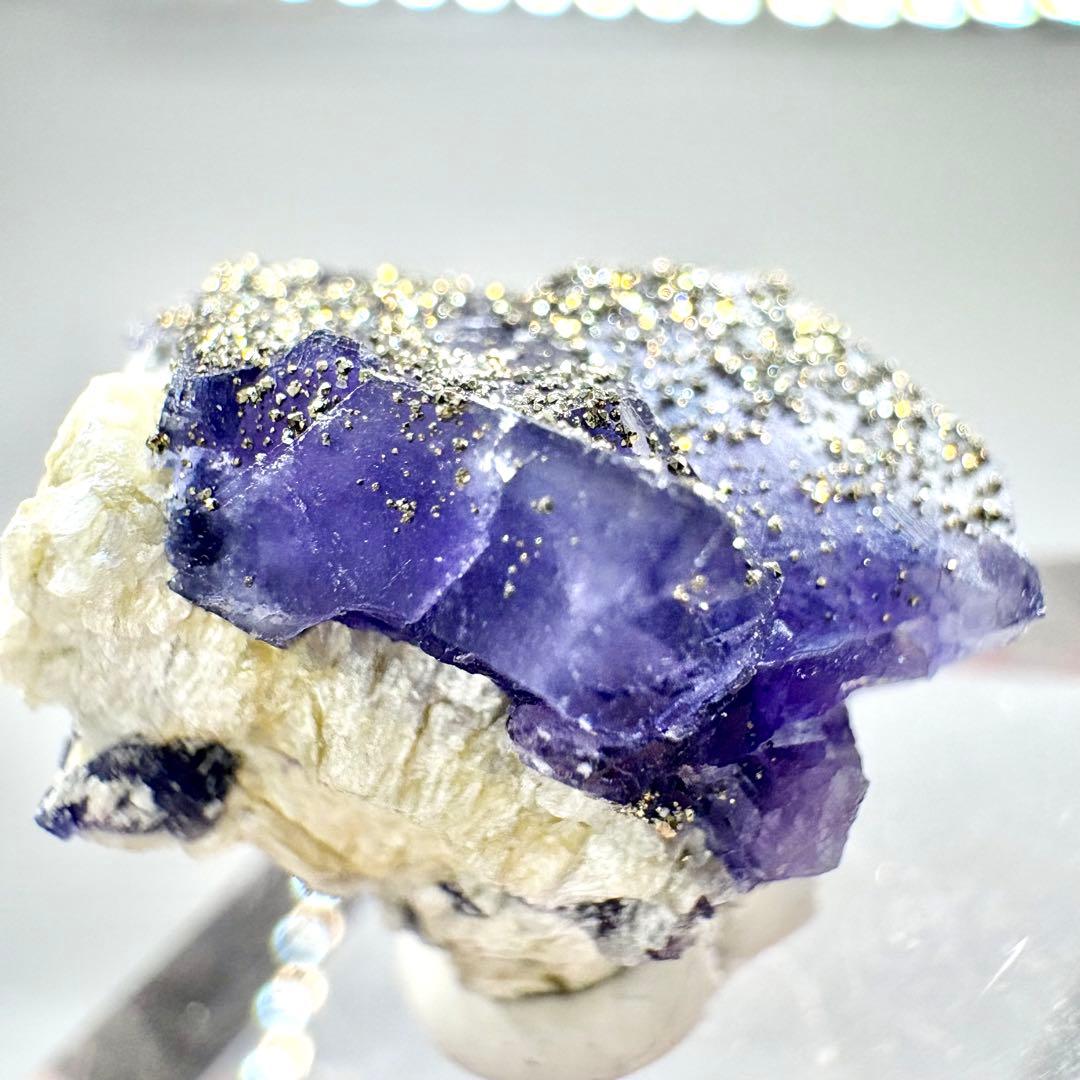 547 中国 内モンゴル産 フローライト&パイライト 中国・内モンゴル産