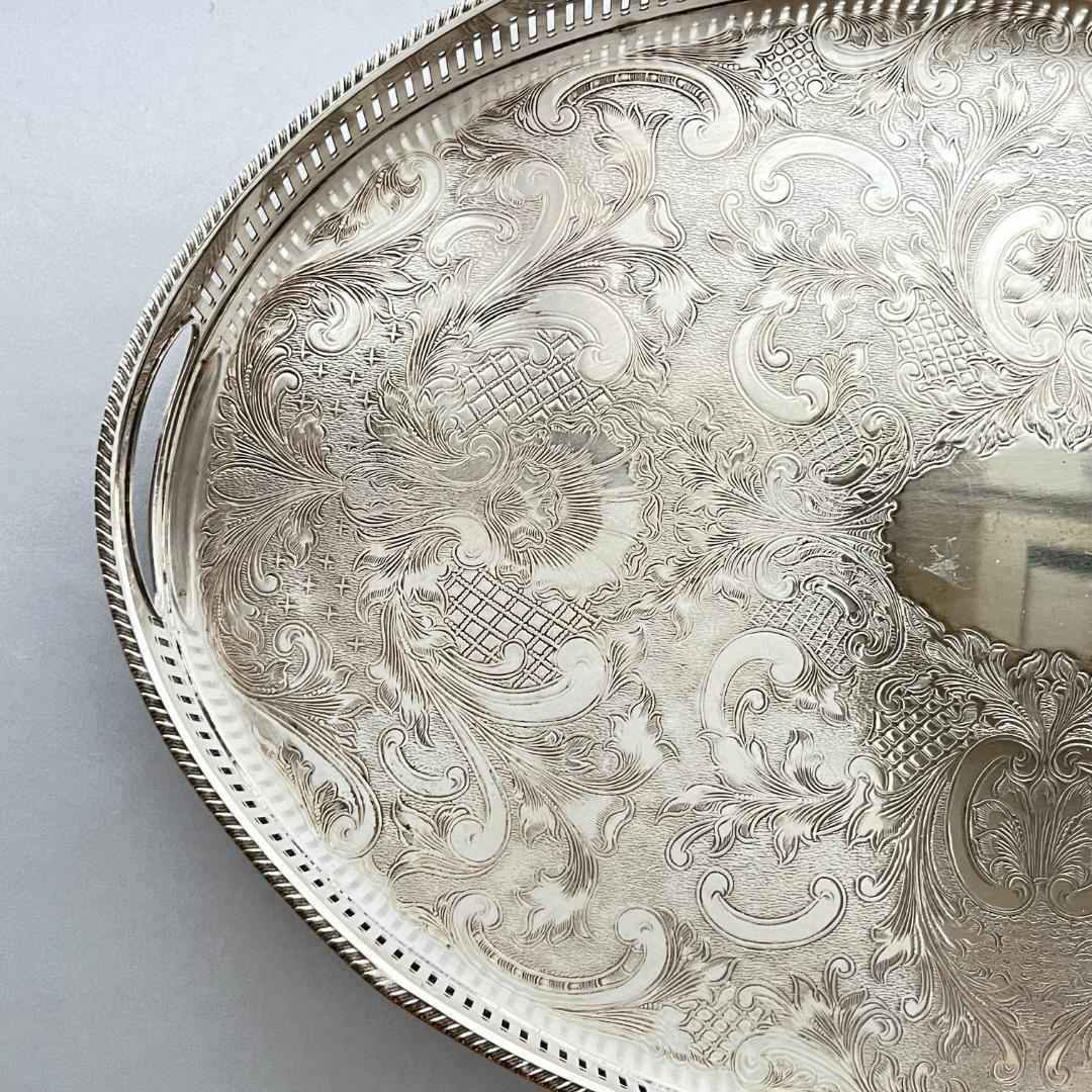 【英国】 ギャラリートレー オーバル型 45cm 装飾フット 大型