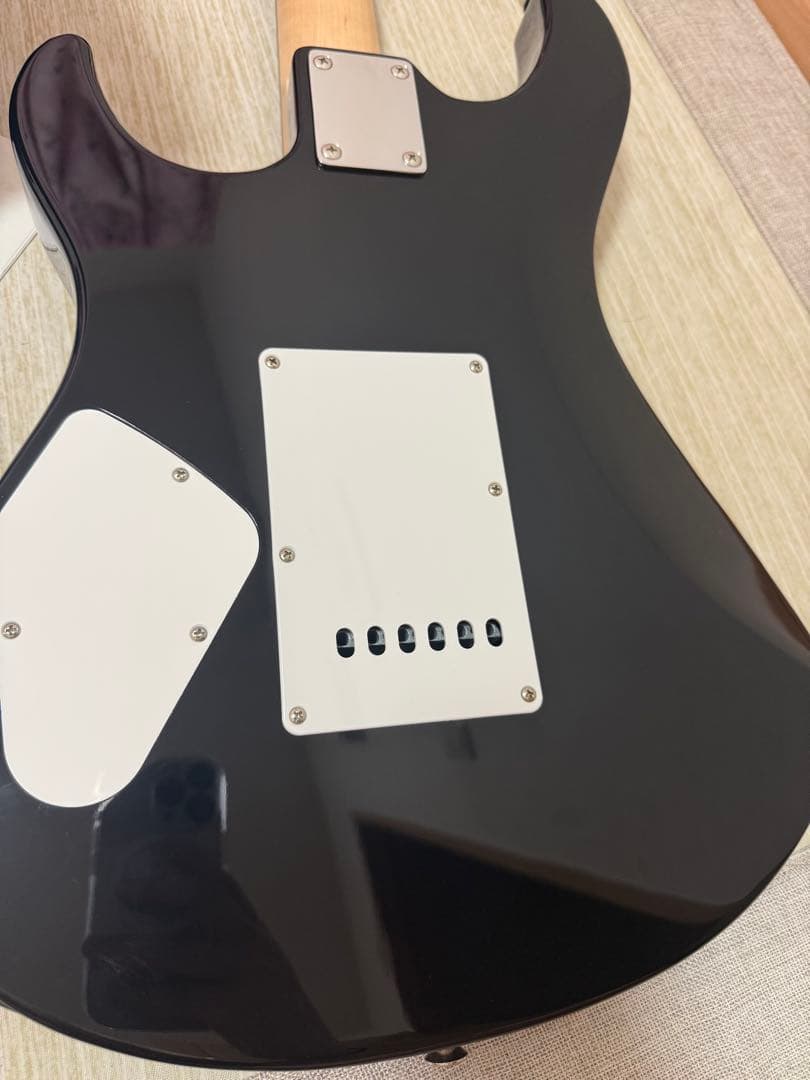 Yamaha PACIFICA ブラックエレキギター 112V ケース付き
