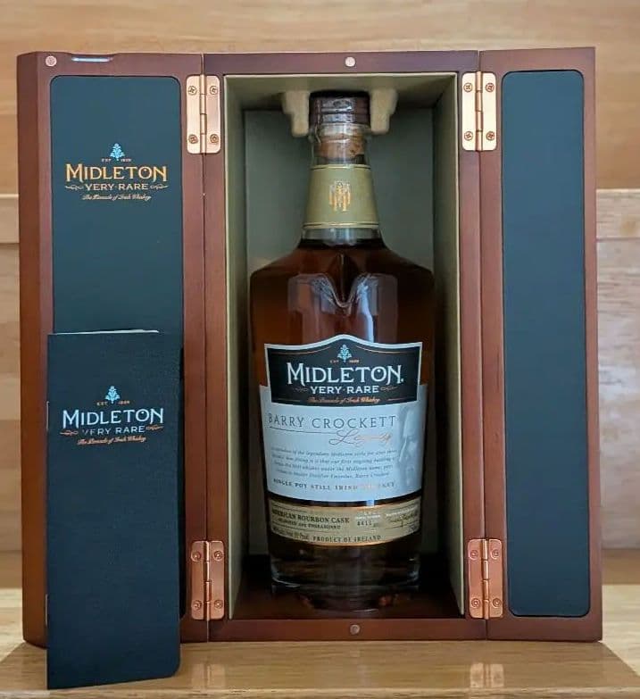 Midleton バリー・クロケット&2022年ヴィンテージ セット750 ml