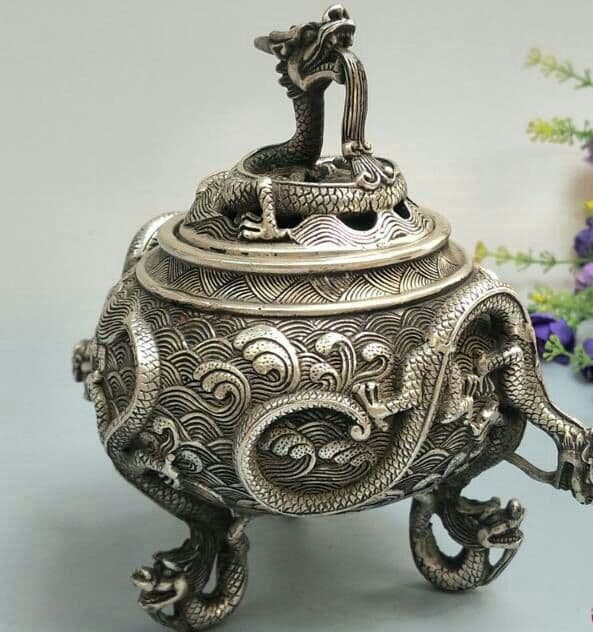 No12発掘品の瀬戸焼き発掘品の小壺。