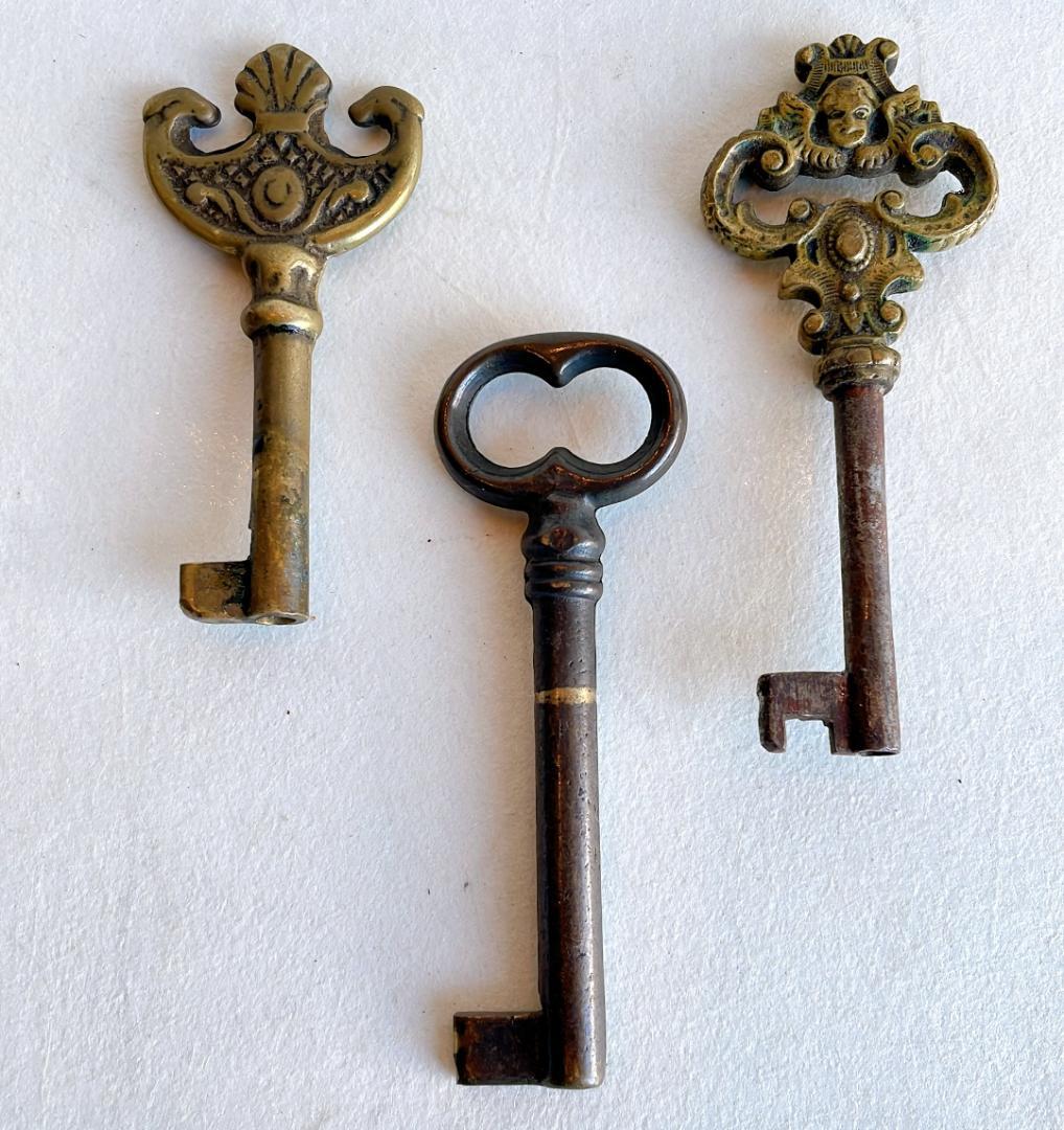 アンティーク キー 鍵 3本セット 真鍮 イタリア 蚤の市 オブジェ