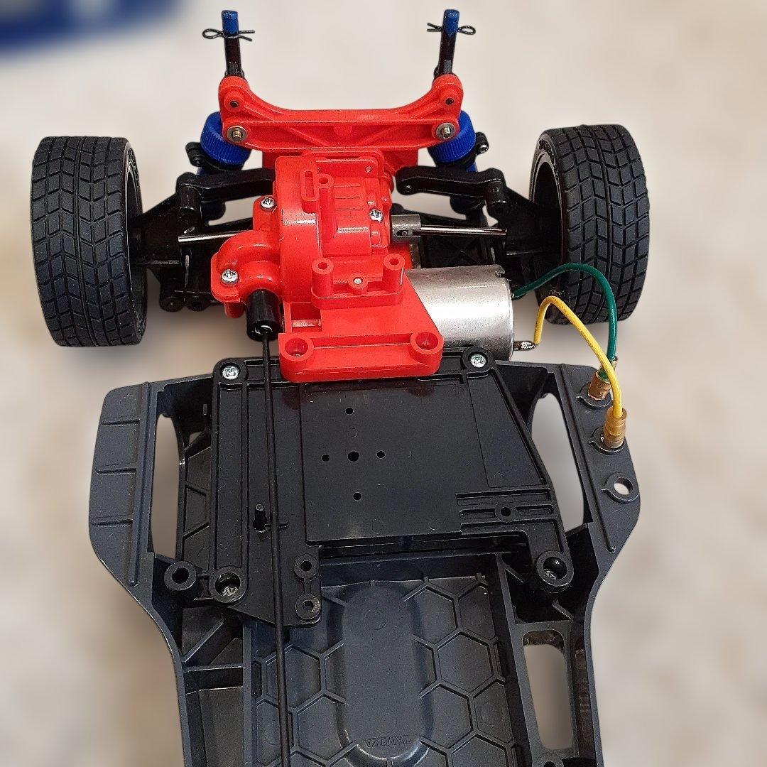 カルソニック・スカイライン 1/10スケール ボディパーツ シャーシセット