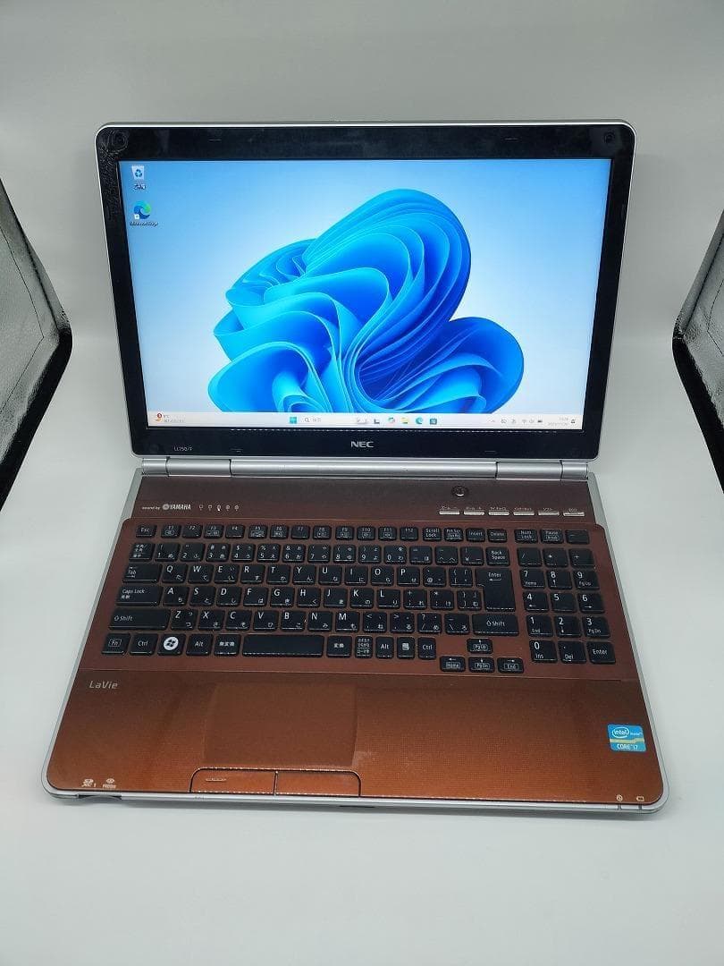 NEC】爆速Corei7/新品SSD256GB 15.6ノートパソコン C13
