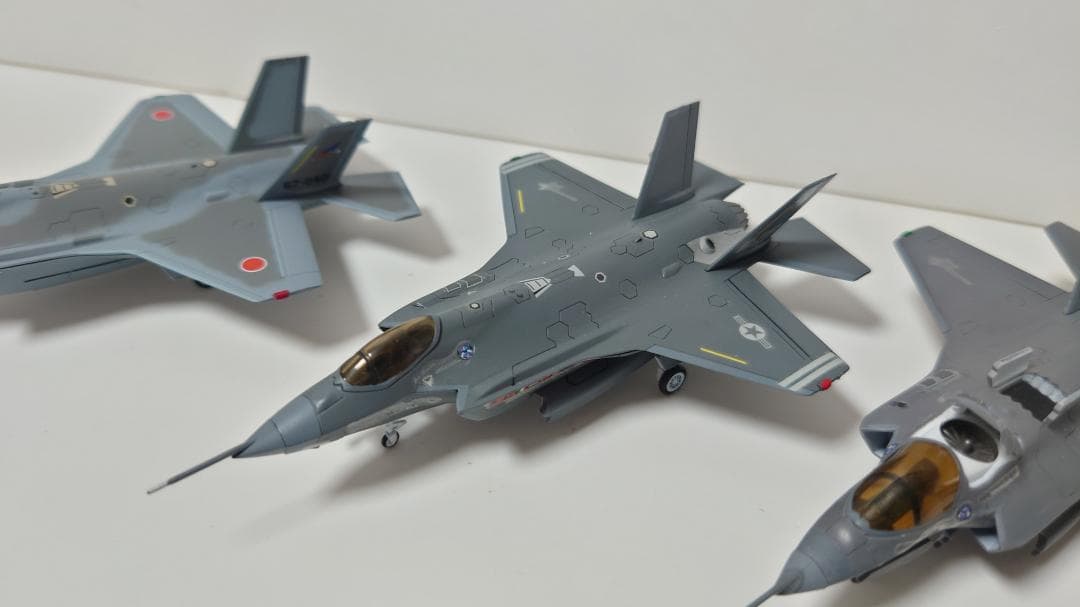 ピットロード PIT-ROAD F35、TSR2 塗装済み組み立て プラモデル