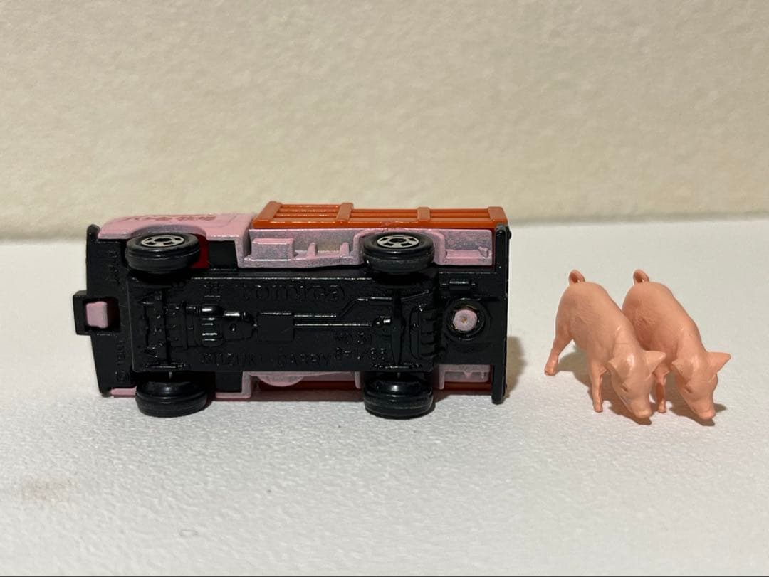 トミカ 日本製 黒箱 39 スズキ キャリイ 家畜運搬車 スーパーギフト