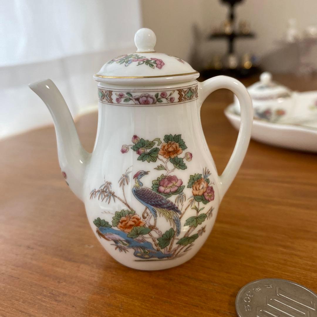 ウェッジウッド クタニクレーン ミニチュアセット 黒壺 14ピース