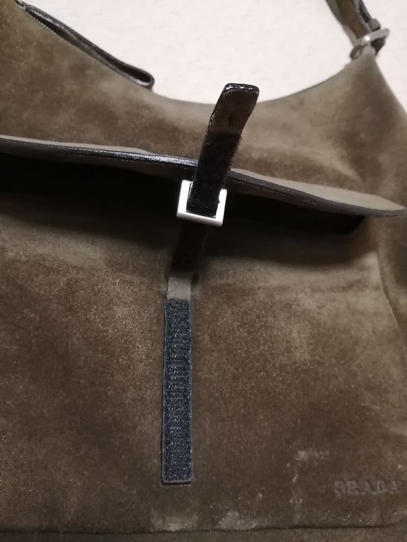 PRADA プラダ　ワンショルダー　ショルダーバッグ　スエード