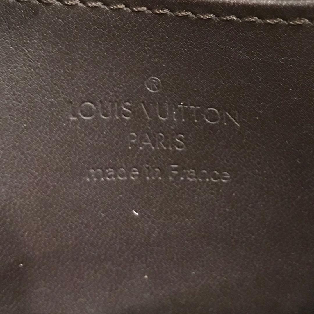 LOUIS VUITTON ヴェルニ ジッピー・パース ケース
