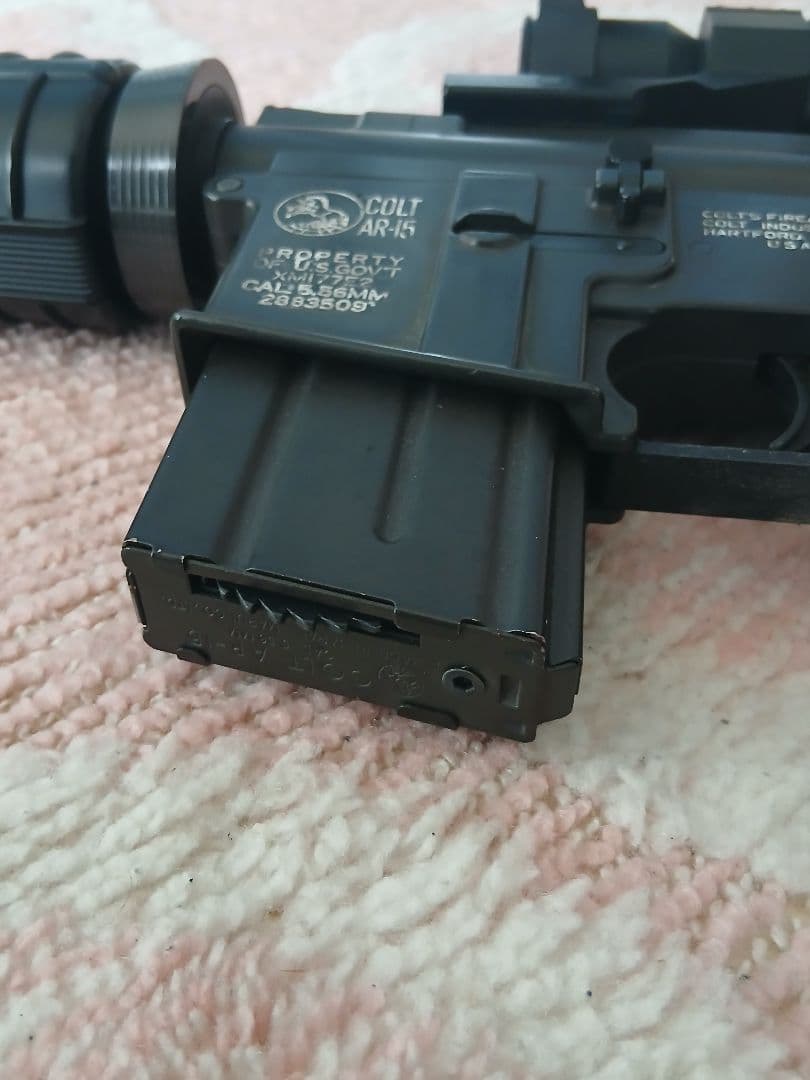 にがー様マルイ製電動ガンXM177E2（クリスマス値引き）バッテリー&充電器込み