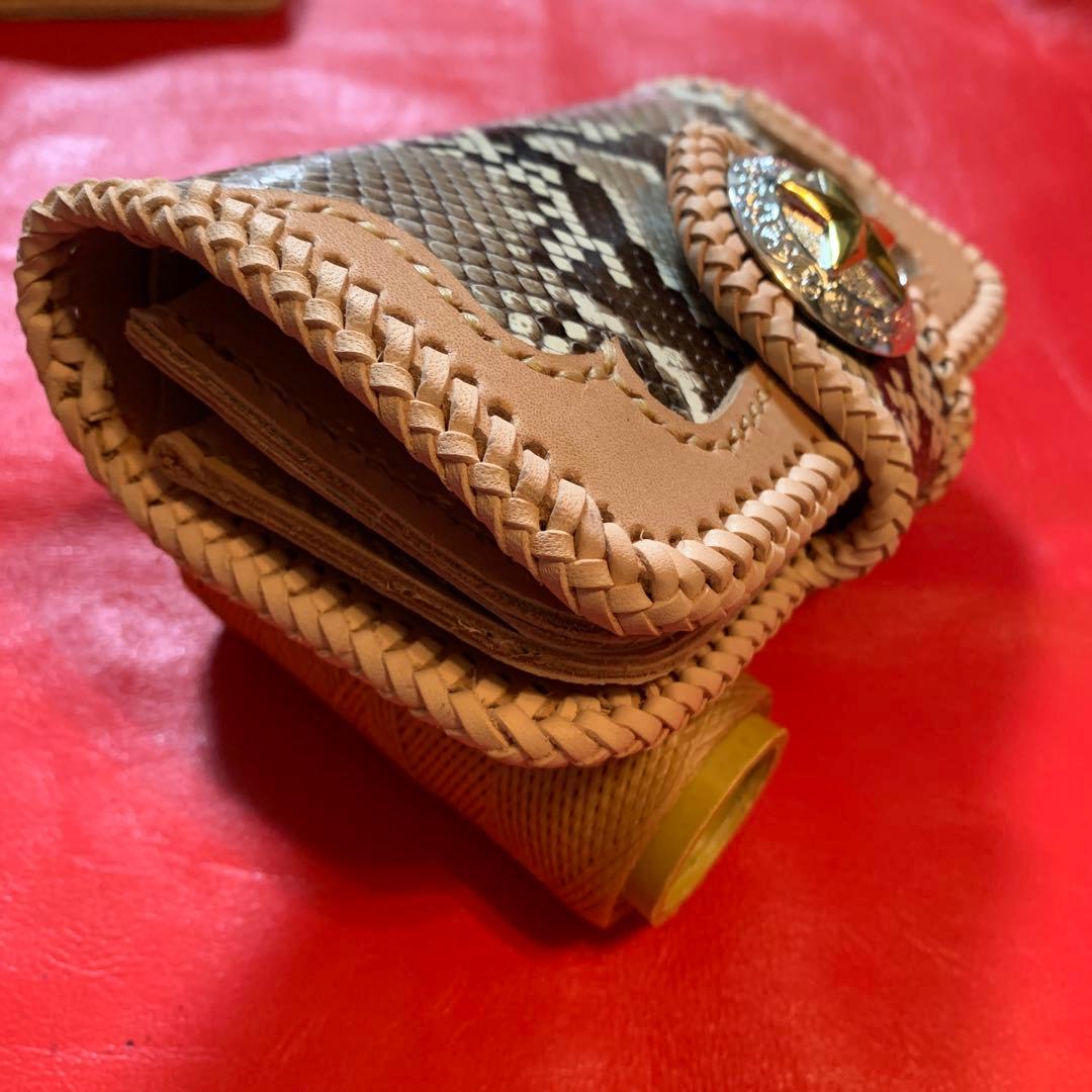 ハンドメイドレザークラフトダイヤモンドパイソンミドルウォレット財布　カードケース