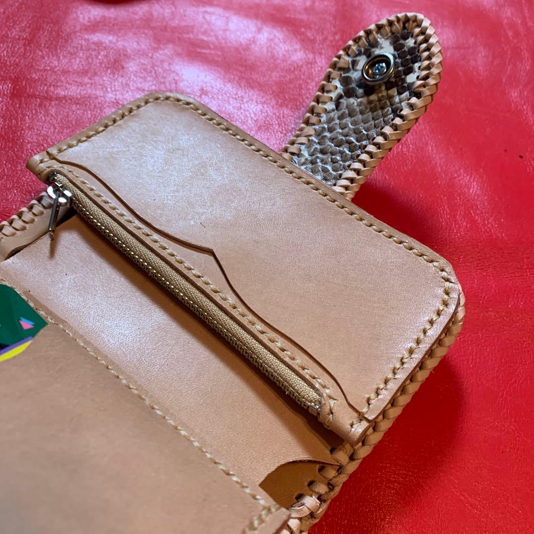 ハンドメイドレザークラフトダイヤモンドパイソンミドルウォレット財布　カードケース