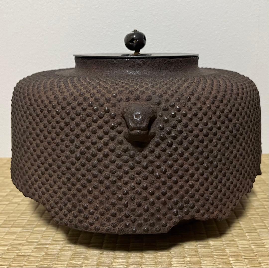 江戸前期】霰円窓二福神尾垂釜 寛永年間京釜 - メルカリ