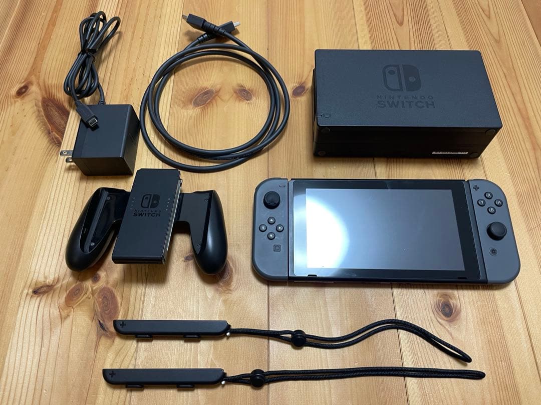 【動作確認済】 Nintendo Switch 本体　グレー　おまけ付き