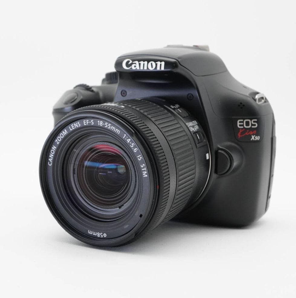ショット3,585回✨ Canon Kiss X50 カメラ 一眼レフ デジカメ - メルカリ