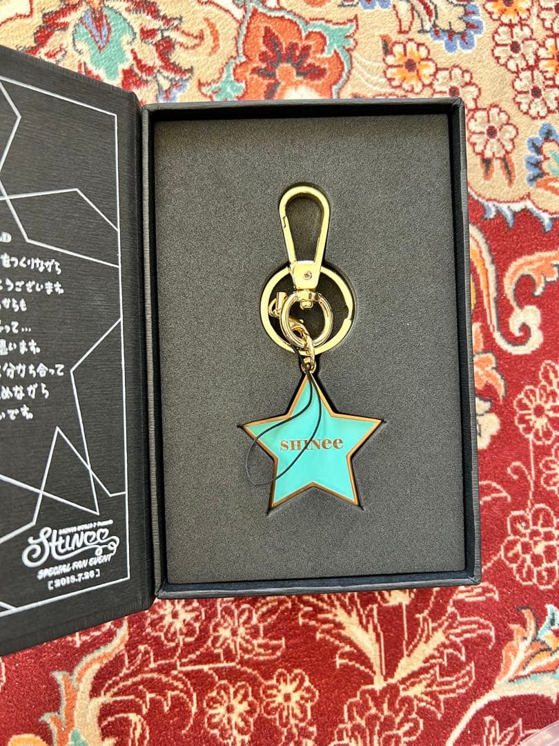 shinee グッズ　まとめ売り