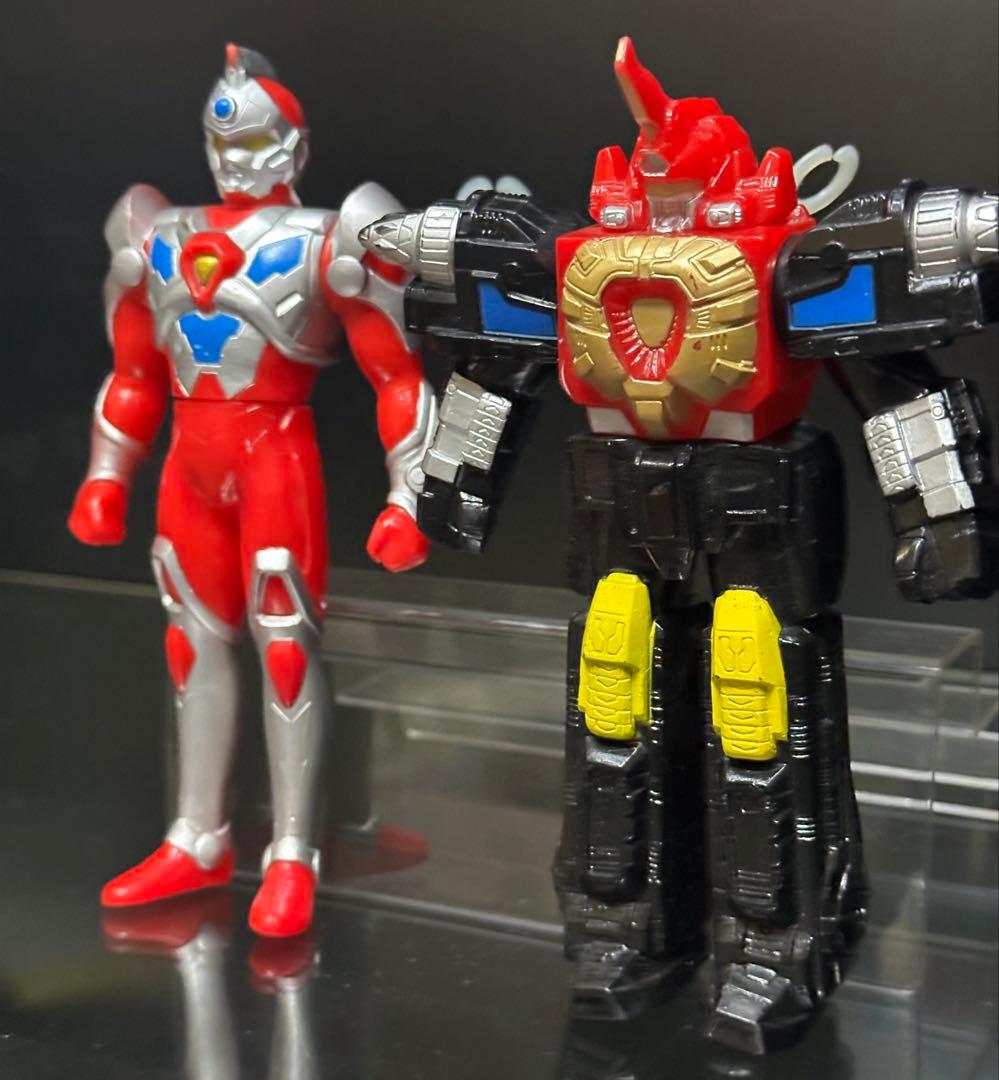 電光超人グリッドマン　メタラス　ソフビ　色違いセット　他