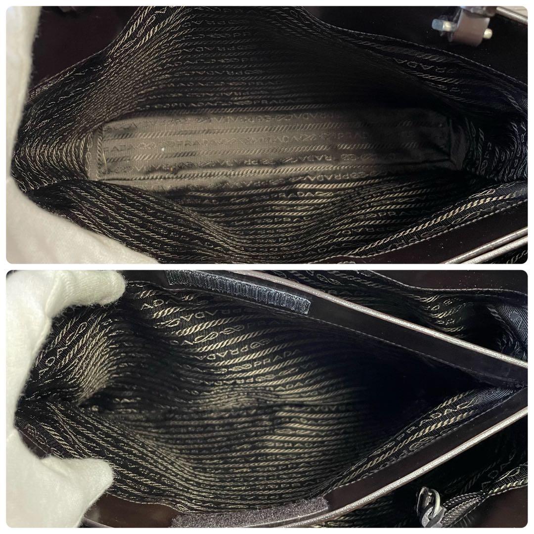 良品 プラダ エナメル パテントレザー ハンド バッグ ダークブラウン.