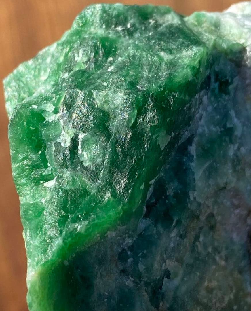 超希少】糸魚川翡翠 小滝川 土倉沢の濃緑色 割石 ろうかん