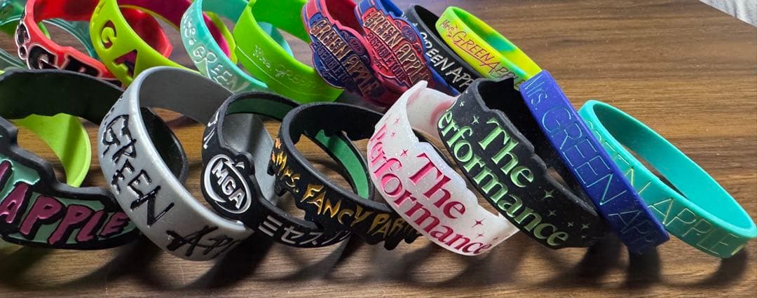 Mrs. GREEN APPLE ラバーバンドセット - メルカリ