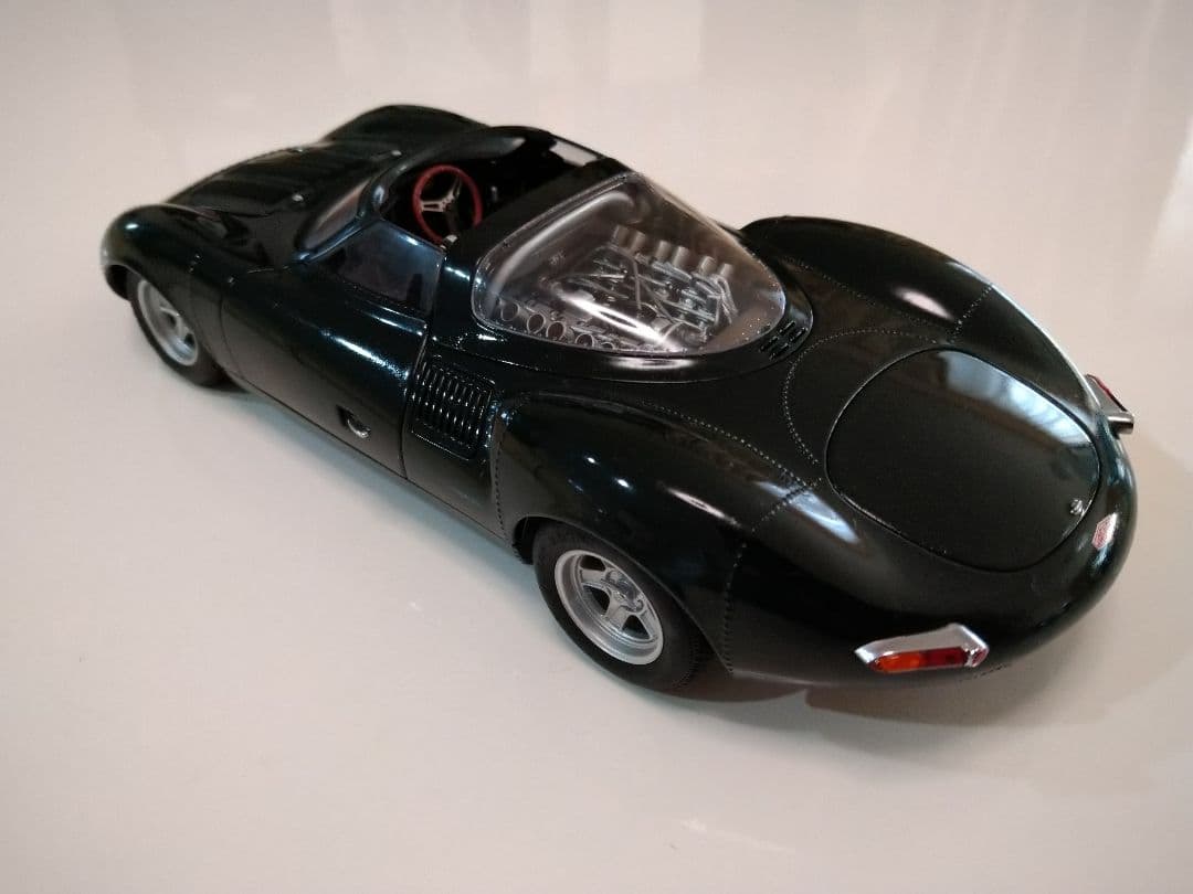 車　ＡＵＴＯ・ＡＲＴ　1/18　ＪＡＧＡＵＡＲ　ＸＪ１３　ダイキャストミニカー