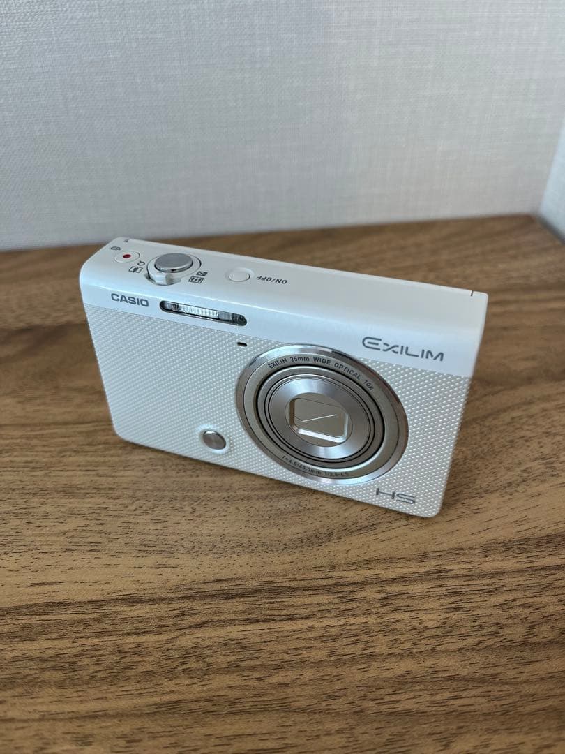 CASIO EXILIM EX-ZR70(ホワイト)デジカメ 充電器付き