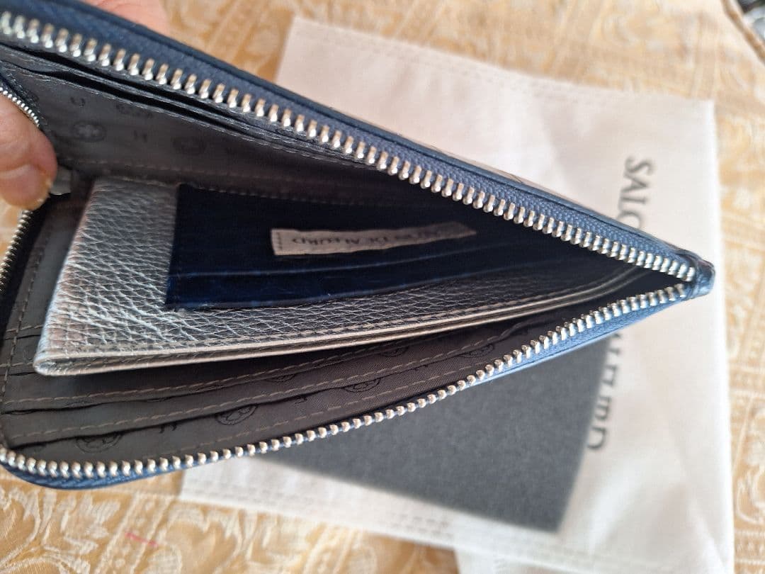 サロンドアルファード　 L字型型押し財布