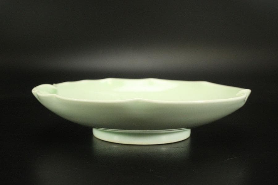 宮内省御用達 平戸 三川内焼 陽山末太朗作 青磁木の葉皿 十客共箱