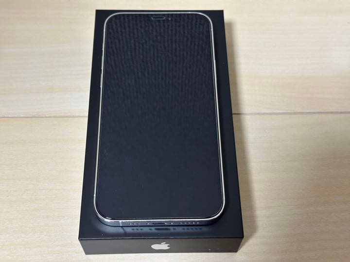 美品 iPhone12 pro 512GB SIMフリー 本体 純正ケース付 iPhone 12 Pro