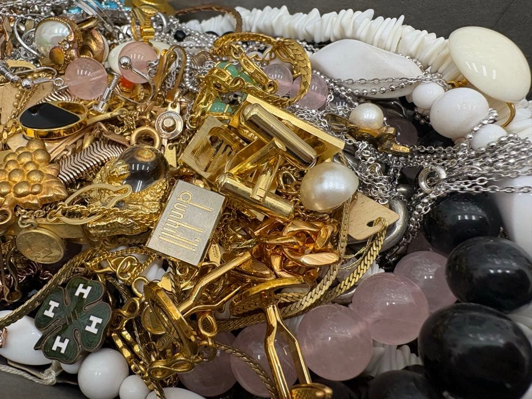 アクセサリー　ゴールド　シルバー　まとめ　1.1キロ