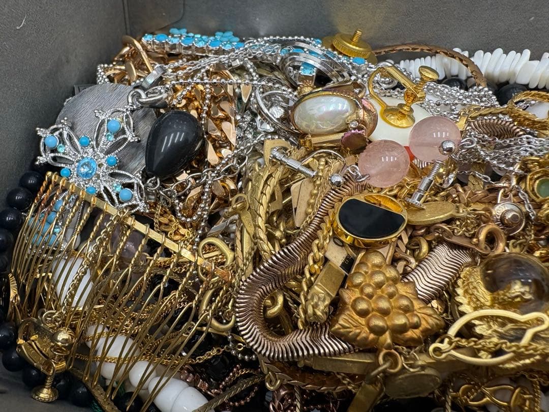 アクセサリー　ゴールド　シルバー　まとめ　1.1キロ