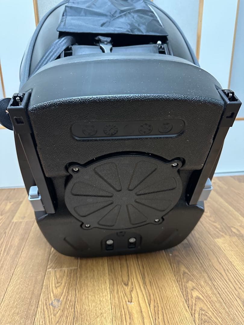 美品アイリスプラザ ISOFIX固定 チャイルドシート 回転式 ECE R44