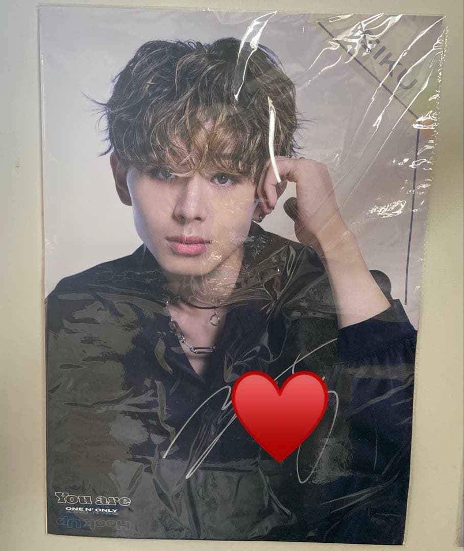 ONE N' ONLY EIKU 山下永玖 直筆サイン入りポスター - メルカリ