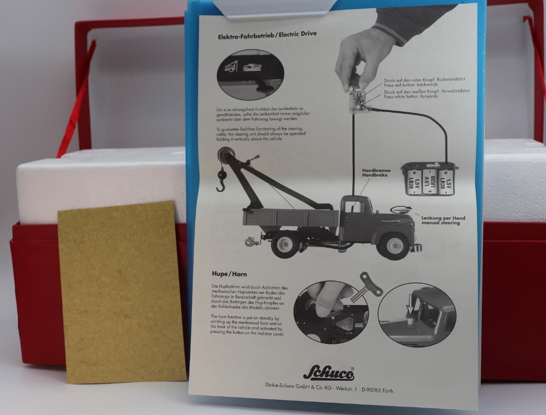 シュコー・コンストラクション・ブレーク・ダウン・レッカートラック リモコン付き