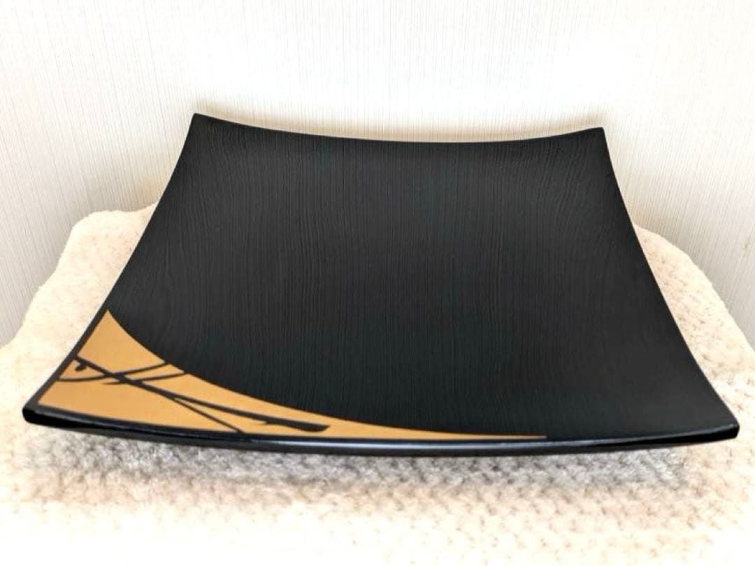 輪島塗　盛皿　黒鉄色方形盛器