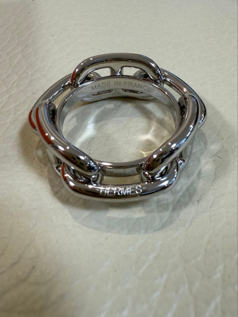新品未使用エルメススカーフリング 90 レガートシルバー