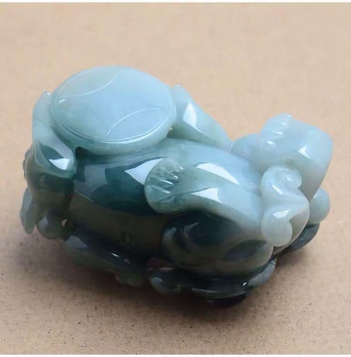 激レア 本翡翠 ミャンマー産青水翡翠 覇王貔貅 置物 ネックレス 鑑定書