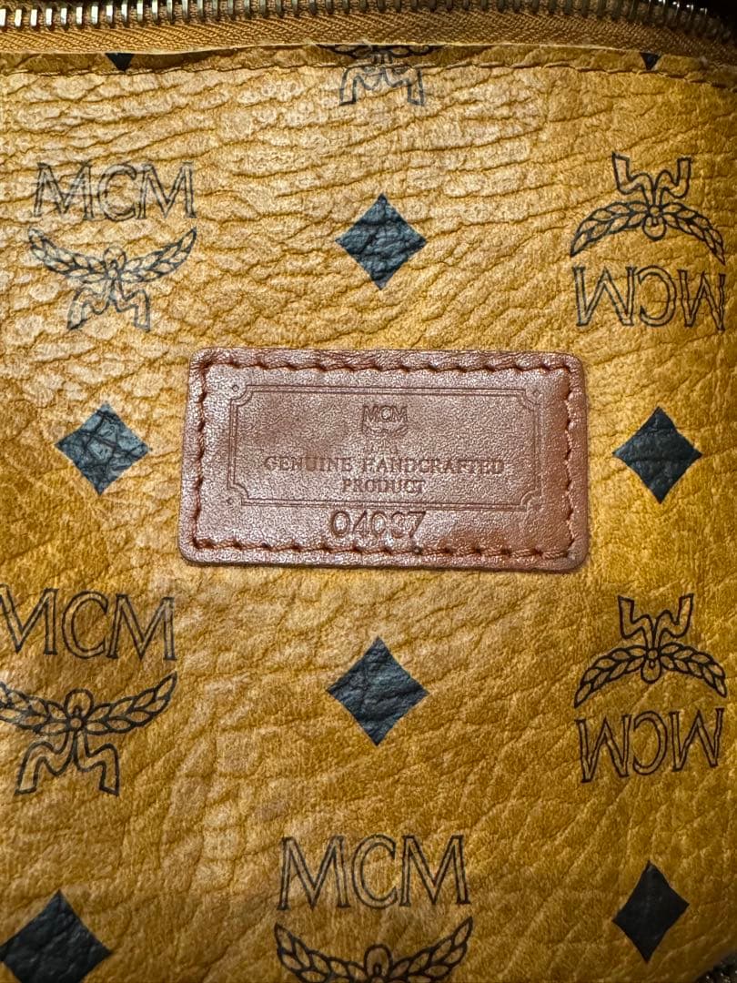 MCM ブラウン ショルダーバッグ K7829