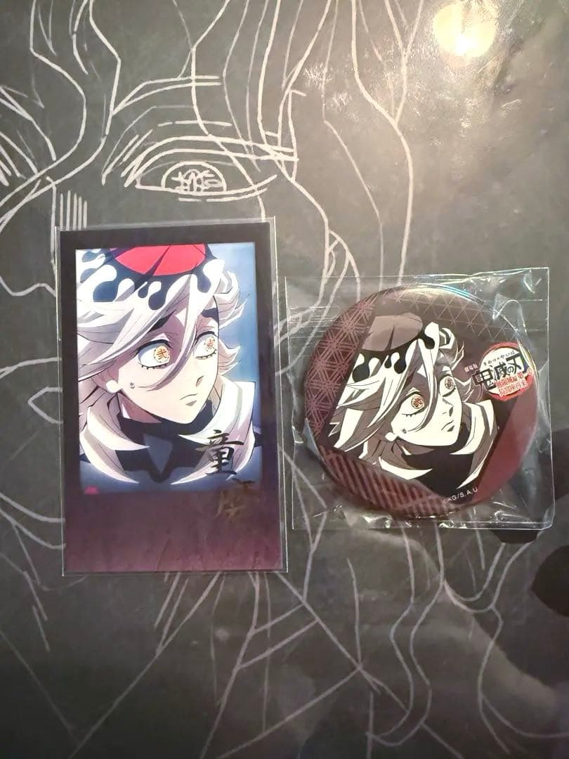 童磨 ufotable dining お楽しみくじ チェキ風ブロマイド、缶バッジ